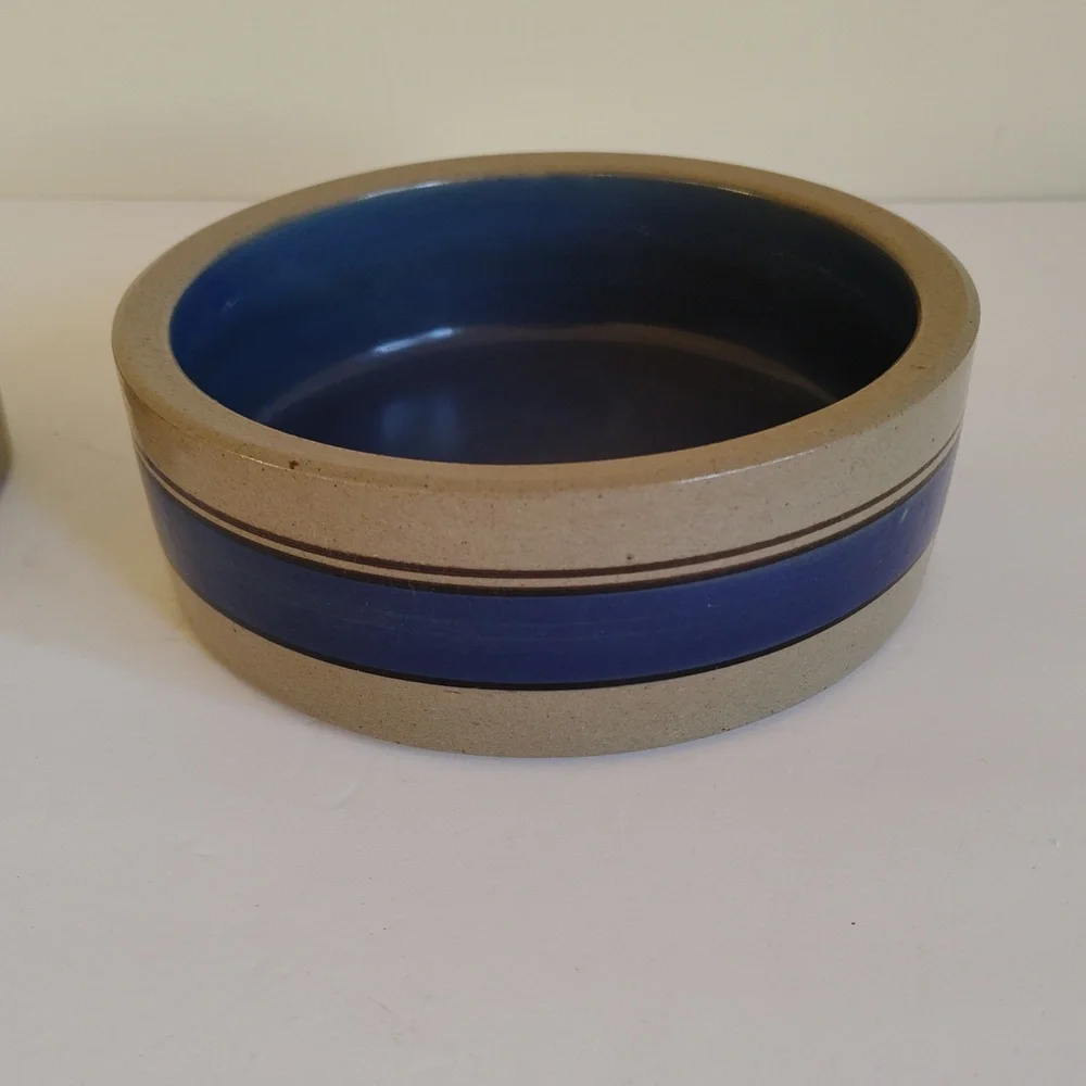 Bretby Pottery Stoneware Pet Bowls Large One Is 7.5x2.5 Small One Is 5.5x2.5